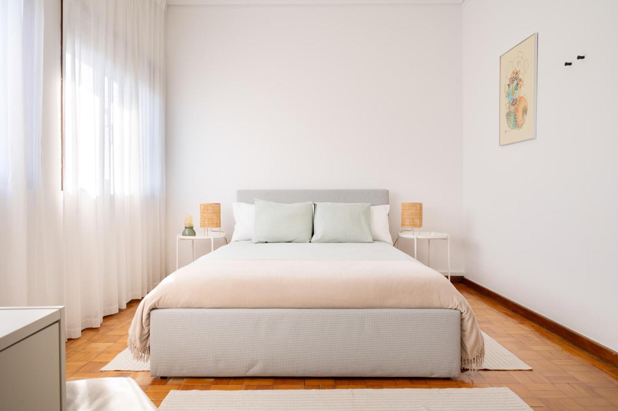 ! Bright 2Br Hammock Flat ! Praca Da Republica Apartment Porto Bagian luar foto